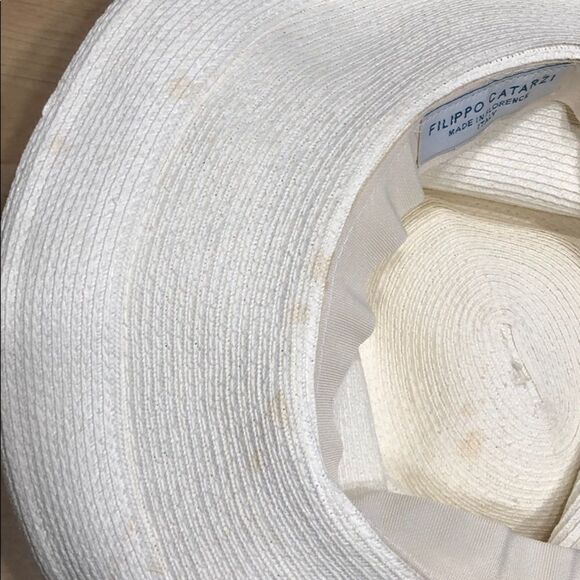 Used floppy hat. White - Picture 6 of 8